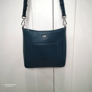 Michael Kors Leather Gloria Pocket Swing Pack Blue Crossbody Bag New Without Tag